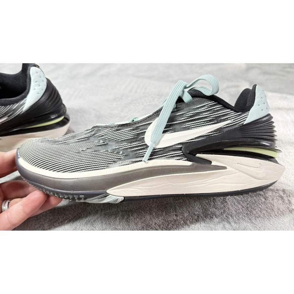 Nike‎ Zoom G.T. Cut 2 Shoes Womens Size 9.5 Gray Basketball Sneakers FQ8706-300